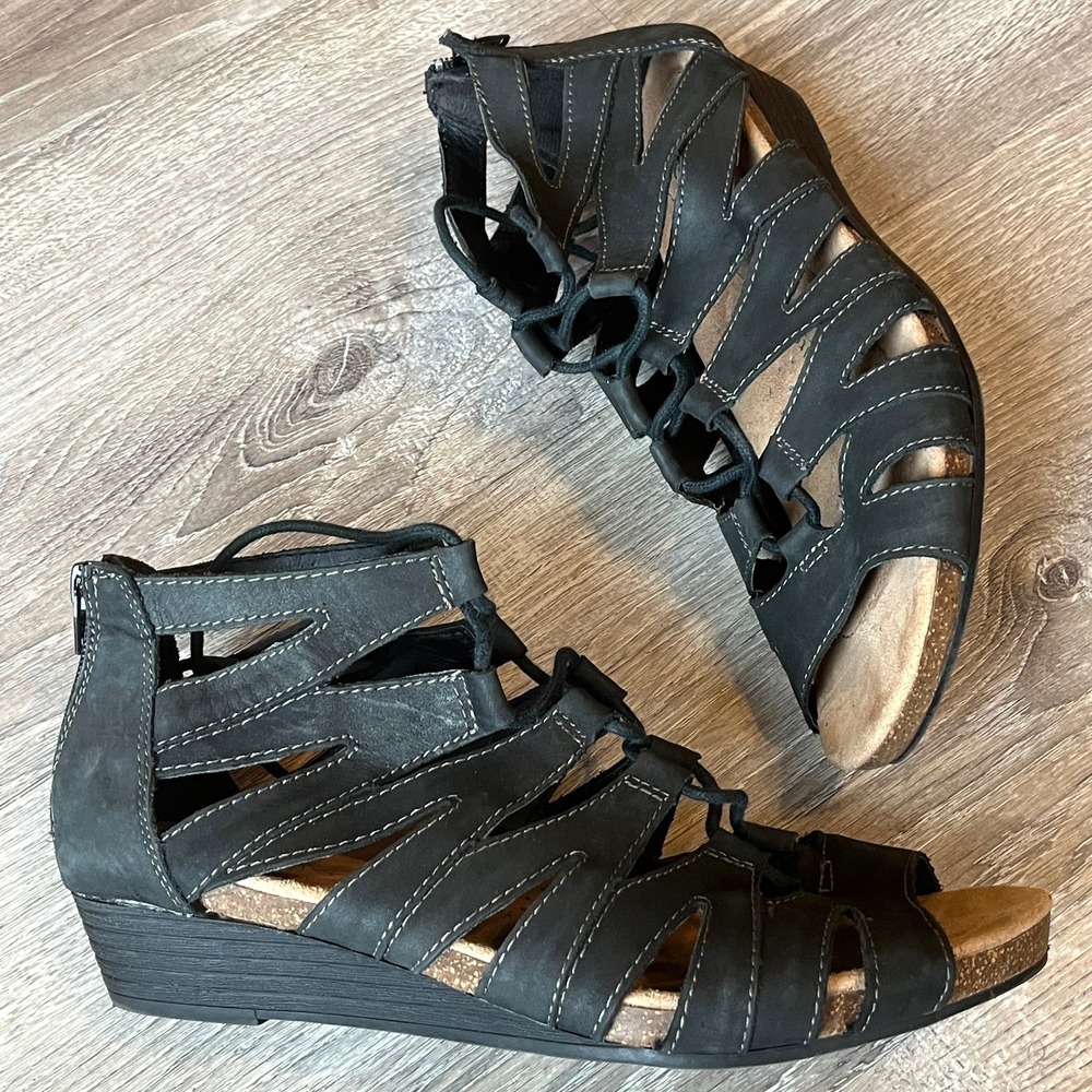Earth Origins Harley‎ Wedge Gladiator Rear Zip Black Leather Sandals Womens 11
